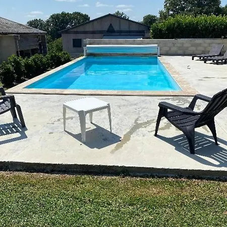 Chez Pepe Et Moumoune *